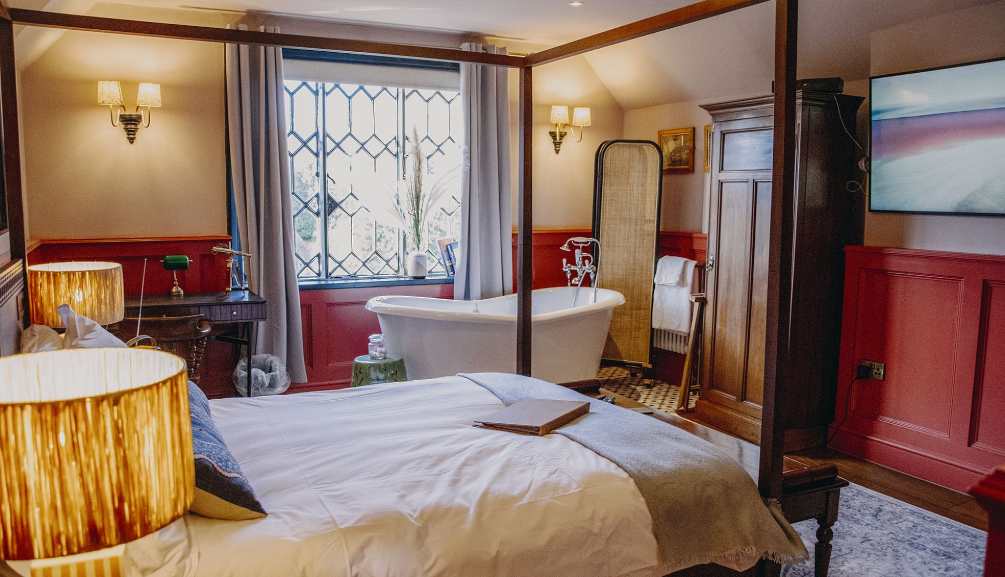 5 Romantic Couple's Activities to Enjoy in Longstock